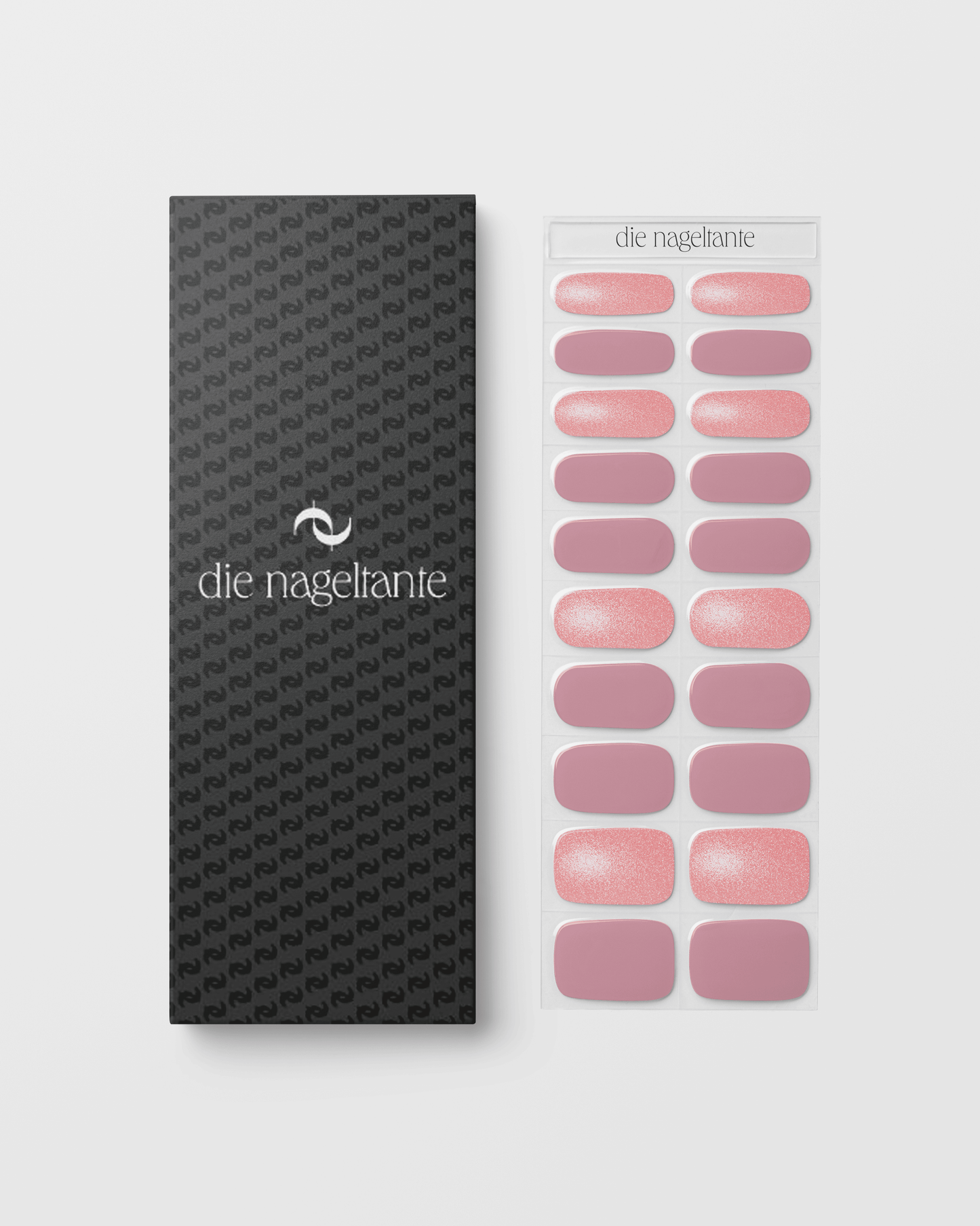 Verpackung der Blush Hour Cat Eye UV Gel Wraps mit Übersicht der enthaltenen Rosé- und Cat-Eye-Designs.