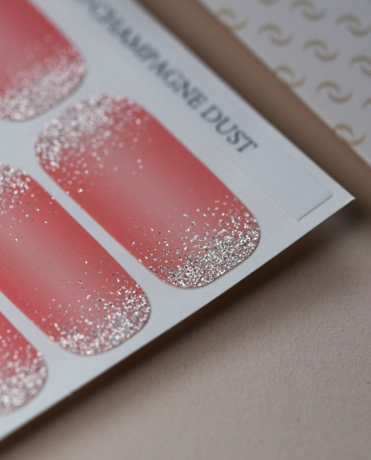 Nevio Champagne Dust