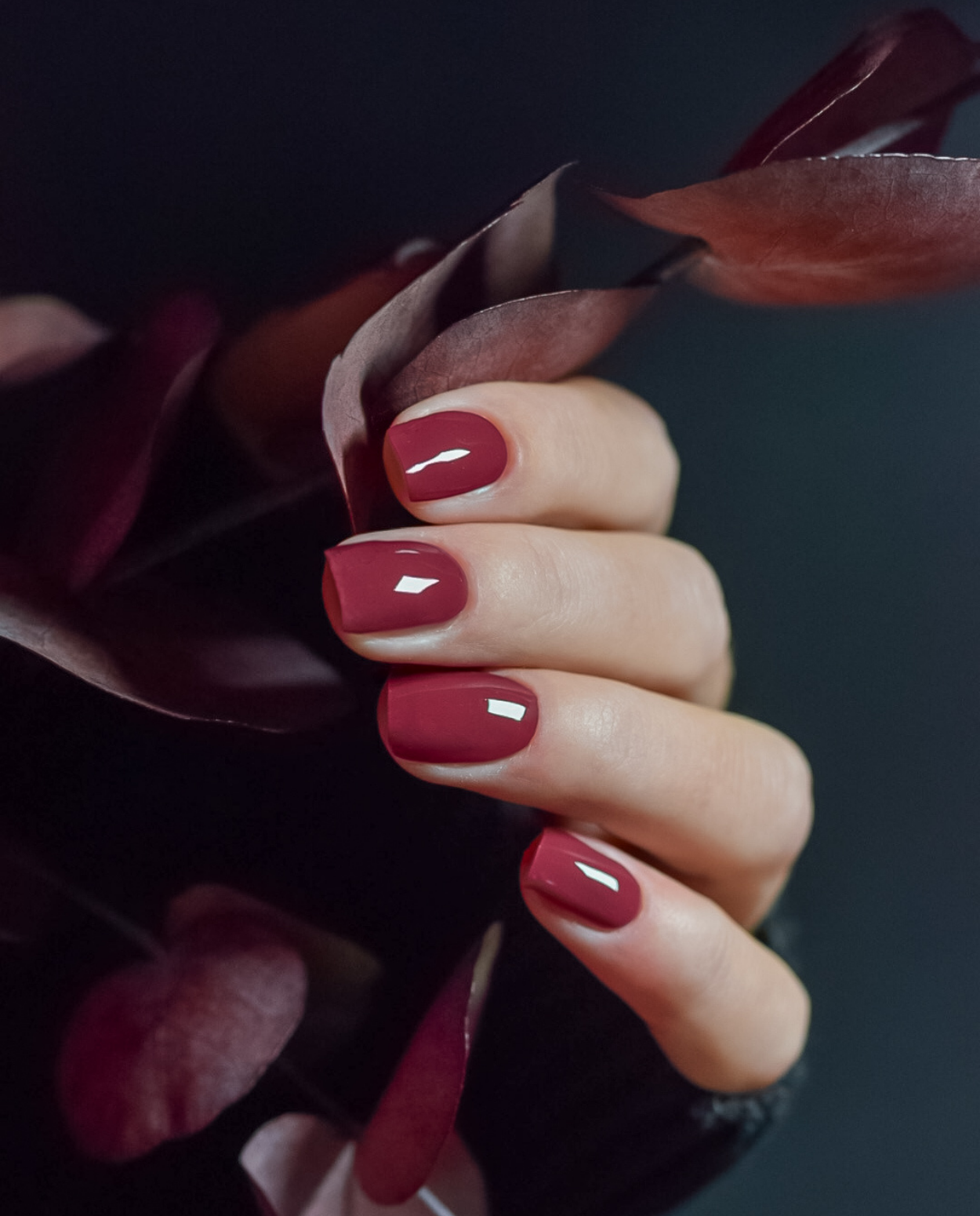 UV Gel Wraps Laubkönig– rote Nailwraps mit Glanz
