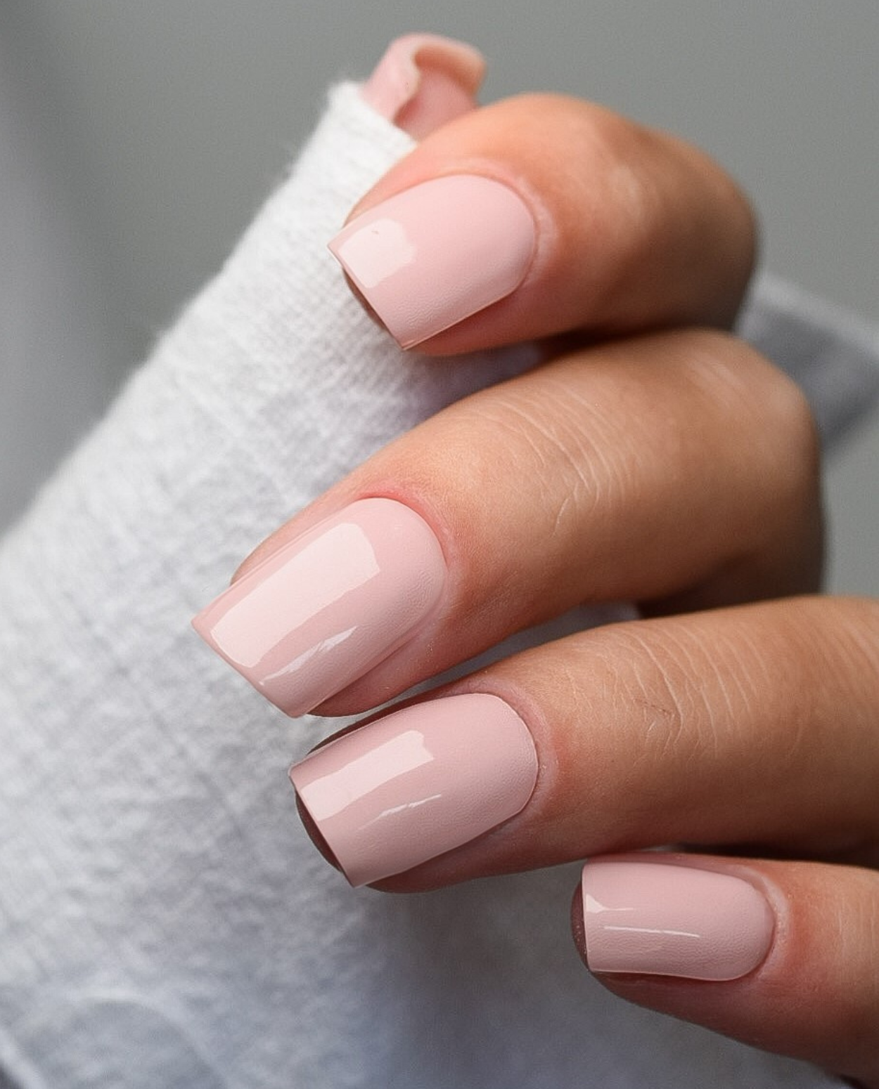 UV Gel Wraps Nude Blush – nudefarbene Nailwraps mit Glanz - Detailansicht der Nail Wraps