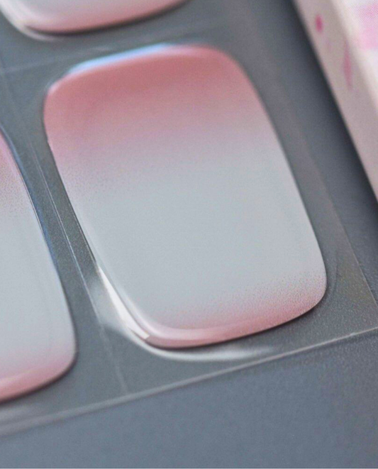 UV Gel Wraps UV Babyboomer Milky Blush – sanfte Babyboomer Nailwraps mit Glanz - Übersicht der Nail Wraps