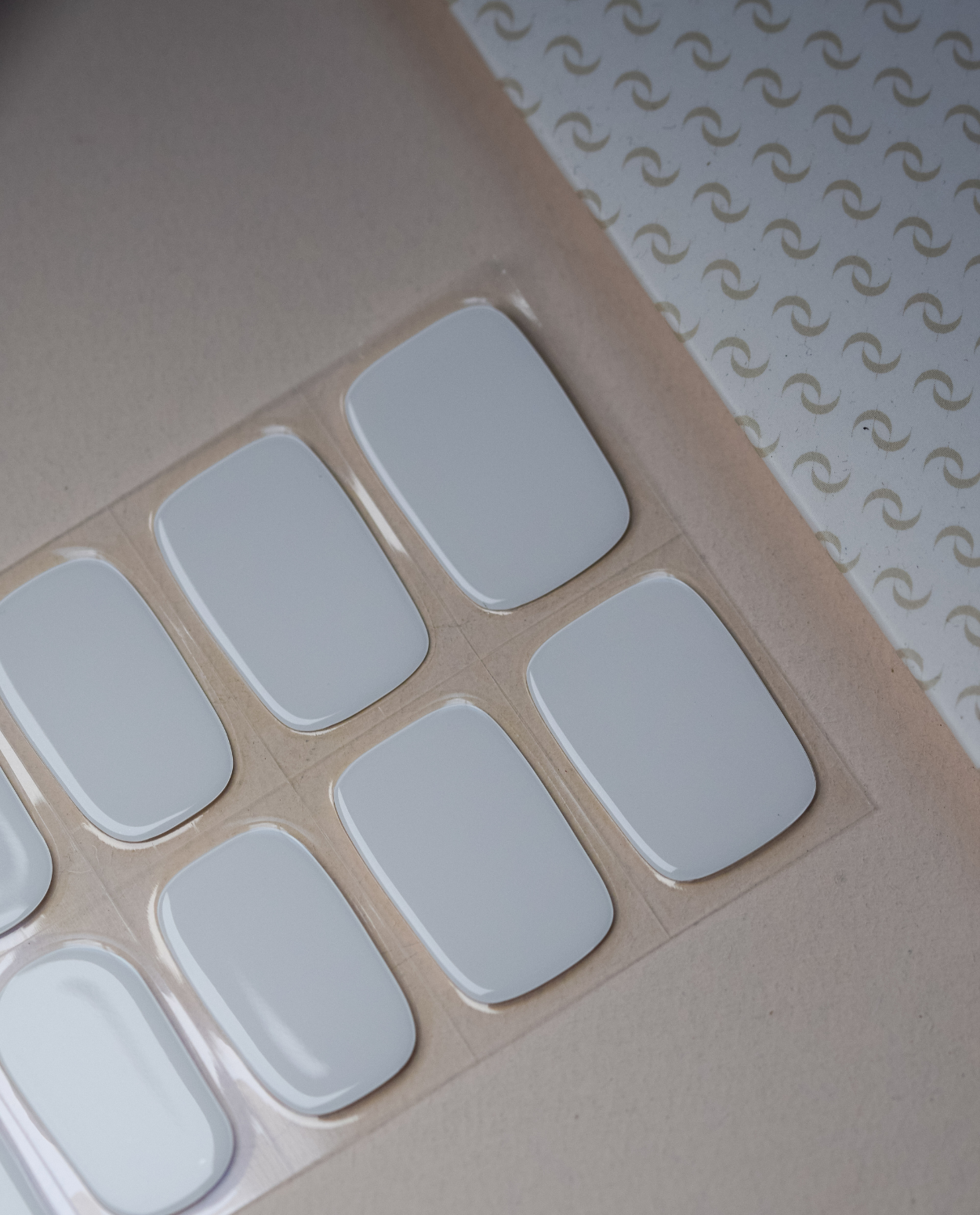 UV Gel Wraps Cloud Dancer – Designübersicht der selbstklebenden Gel Wraps