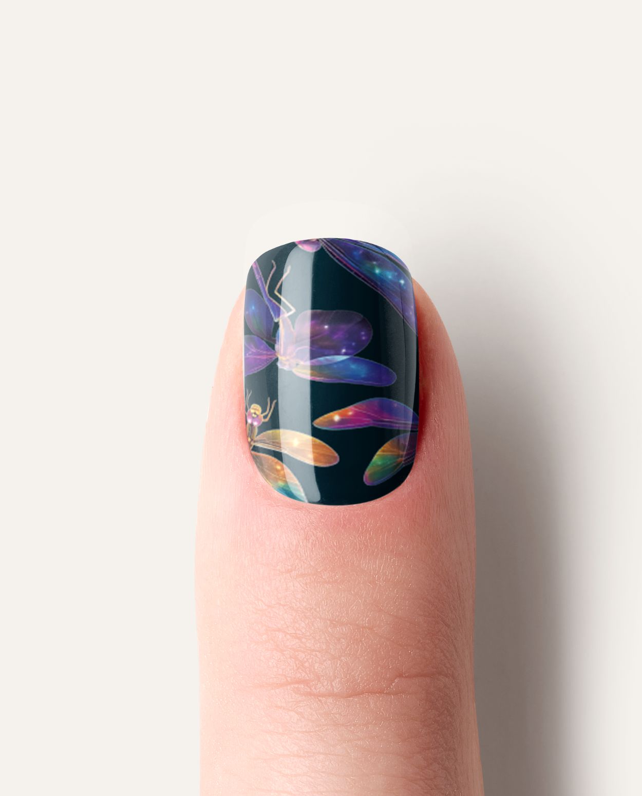 UV Gel Wraps After Dark – Designübersicht der UV Gel Maniküre für zuhause auf einzelnem Finger