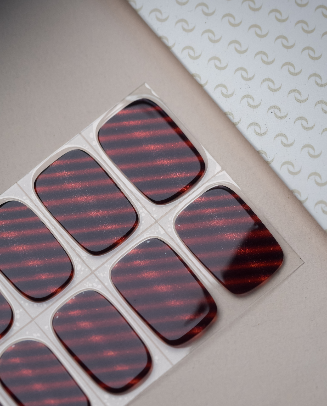 UV Gel Wraps Off Grid – Designübersicht der selbstklebenden Gel Wraps