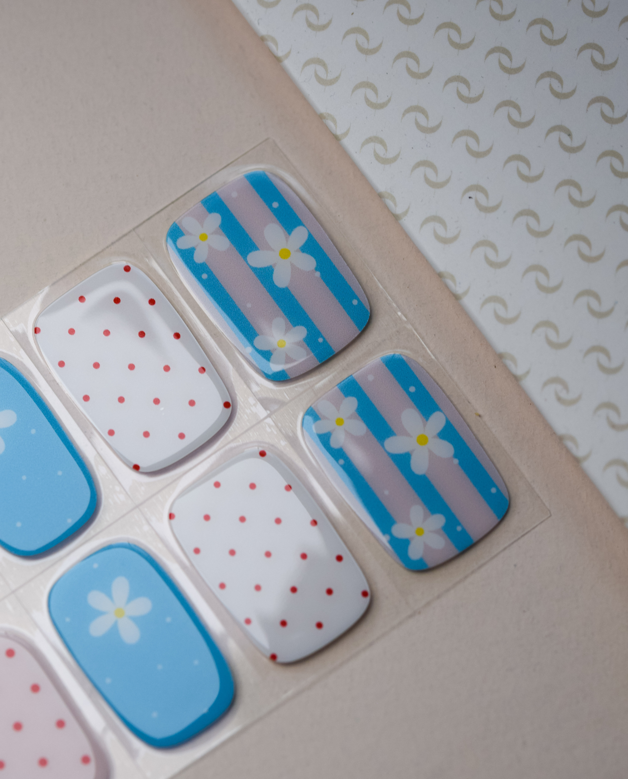 UV Gel Wraps Blütenzeit – Designübersicht der selbstklebenden Gel Wraps