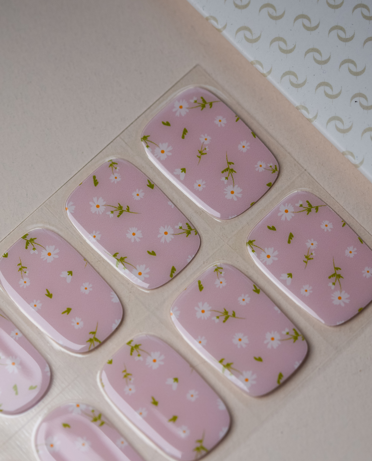UV Gel Wraps Morgentau – Designübersicht der selbstklebenden Gel Wraps