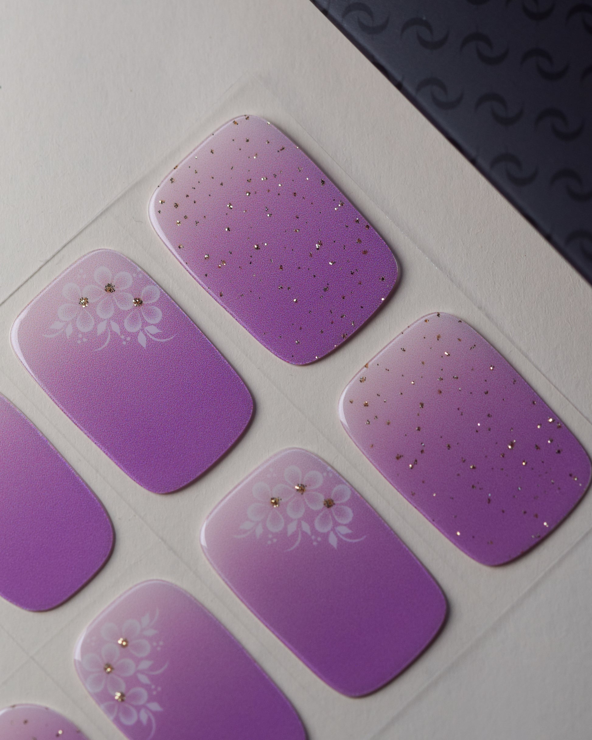 Muted Sparkle UV Nailwraps Detailansicht Glitzerpartikel
