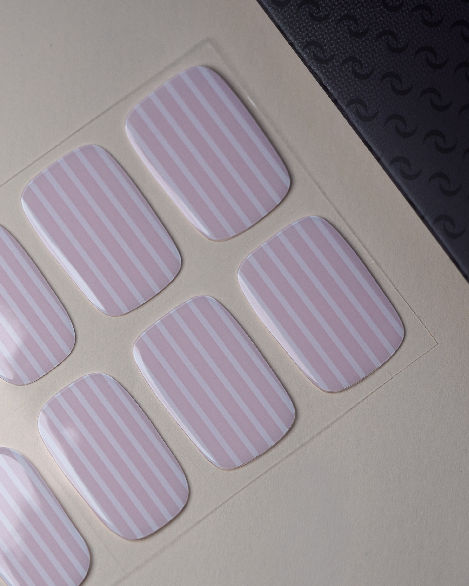 Summer Stripes UV Nailwraps Detailansicht Streifen Design