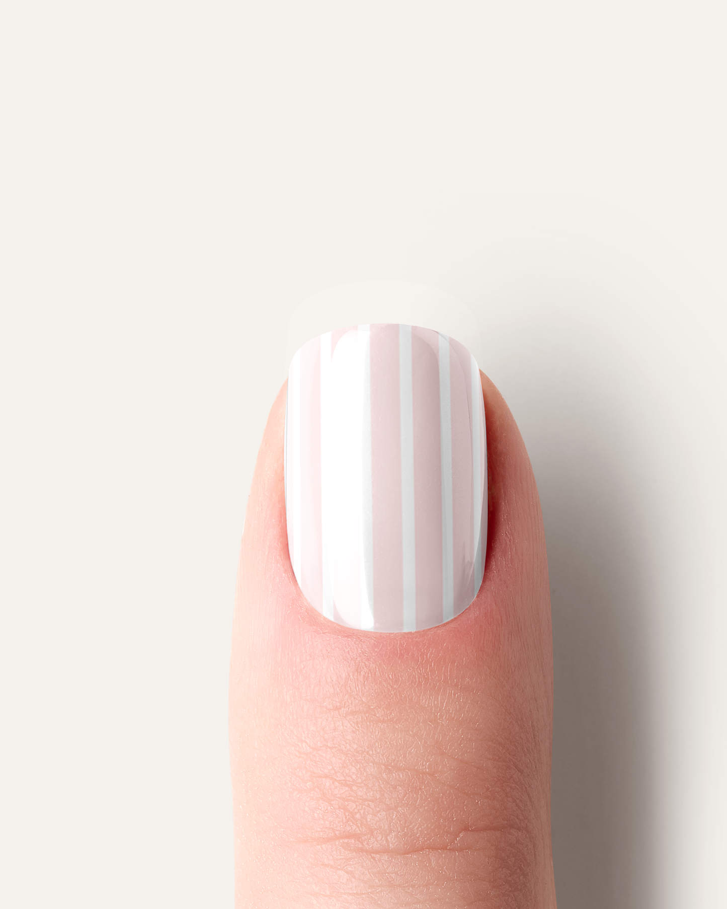 UV Nailwraps Summer Stripes Produktbild auf einzelnem Nagel