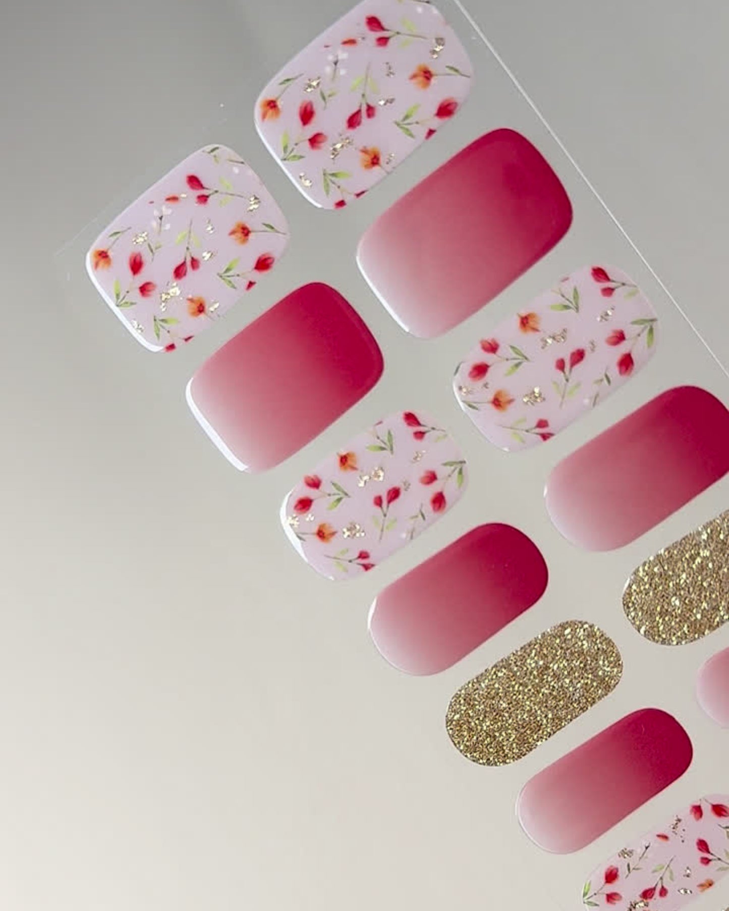 UV Gel Wraps Spring Bloom Anwendung Hand