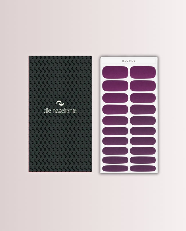 Verpackung der Ilvy Pink Nailpolish Wraps inklusive Folienbogen und Anleitung.
