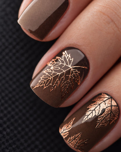 Nailpolish Wraps Kiss of Maple Roségold – transparente Nailwraps mit Ahornblättern in Rosegold - Übersicht der Nailwraps und Verpackung
