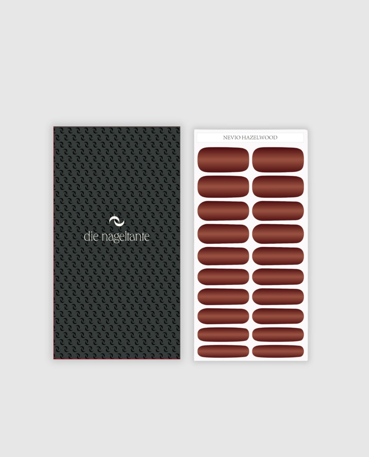 Produktbogen mit Nevio Hazelwood Nailpolish Wraps – warmes Haselnussbraun.
