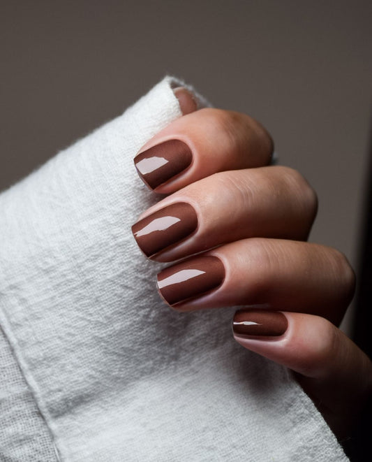 Nevio Sweet Mocha Nailpolish Wraps – matte braune Nägel mit warmem Mokka-Ton von Die Nageltante
