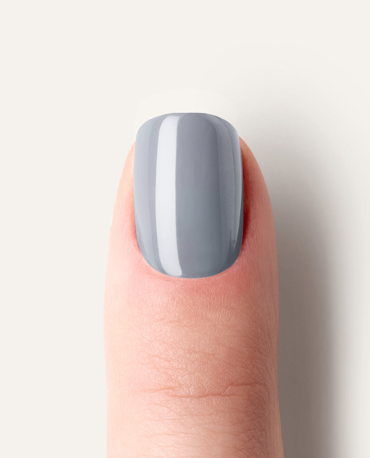 Wolkengrau – elegante graue UV Gel Wraps mit kühlem Unterton.