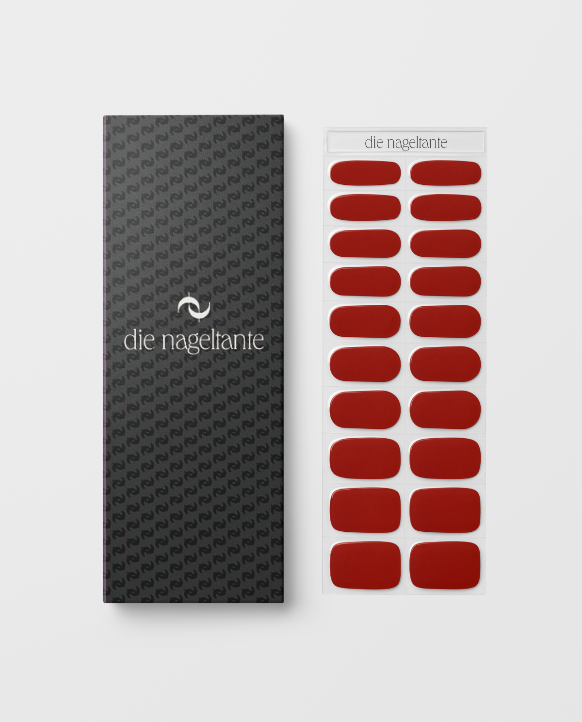 Weinlaub – Verpackung mit UV Gel Wraps in intensivem Rot.