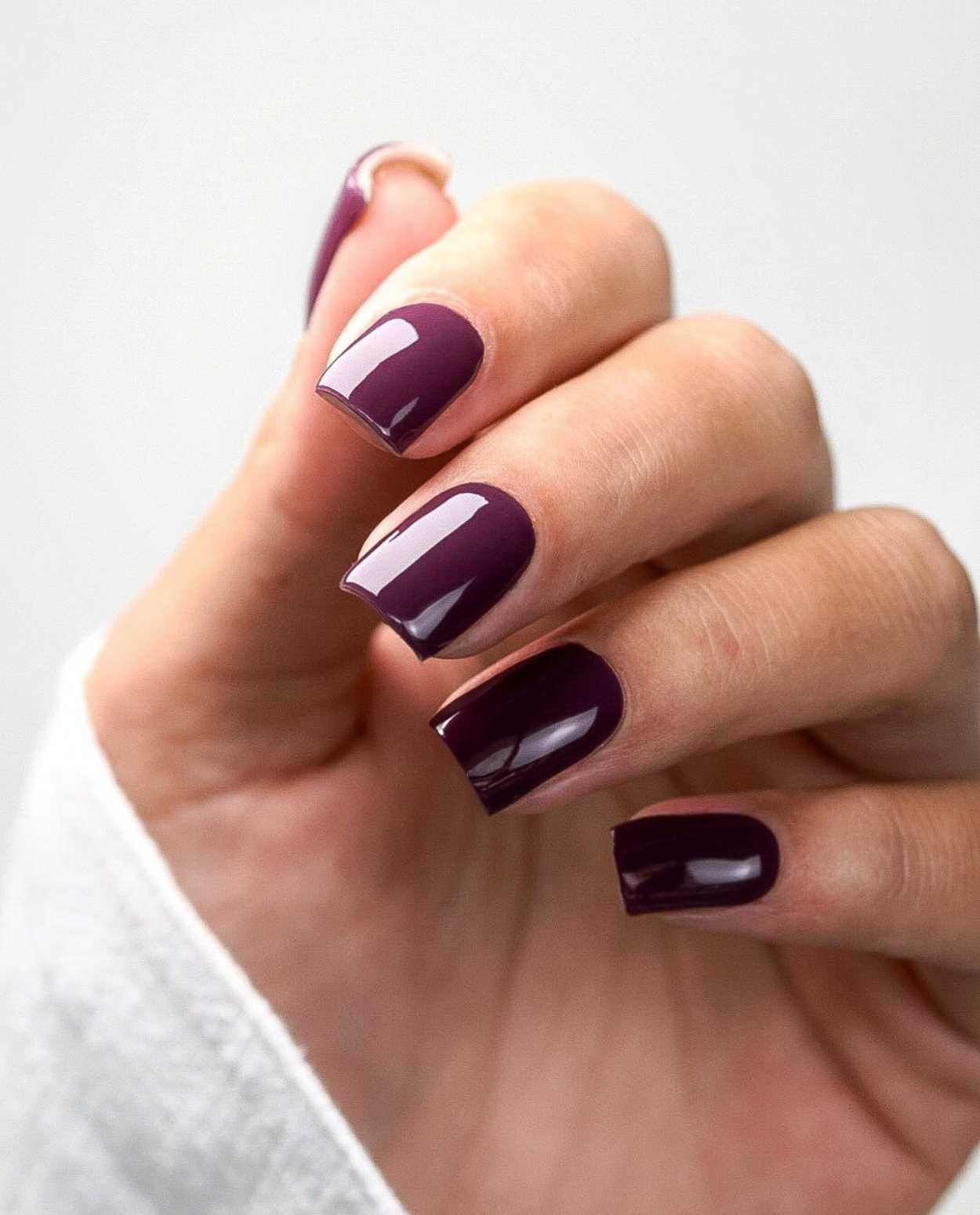 UV Gel Wraps Brombeer Glut – beerenfarbene Nailwraps mit Glanz