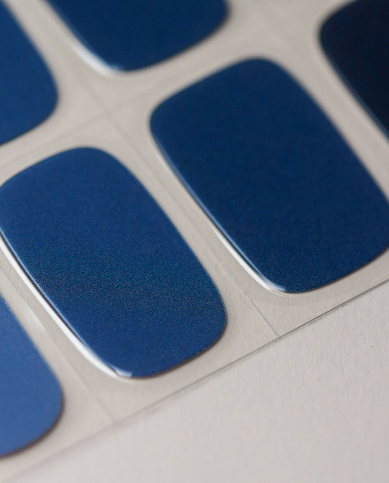 Detailansicht der UV Gel Wraps Meeresnebel mit harmonischem Farbverlauf