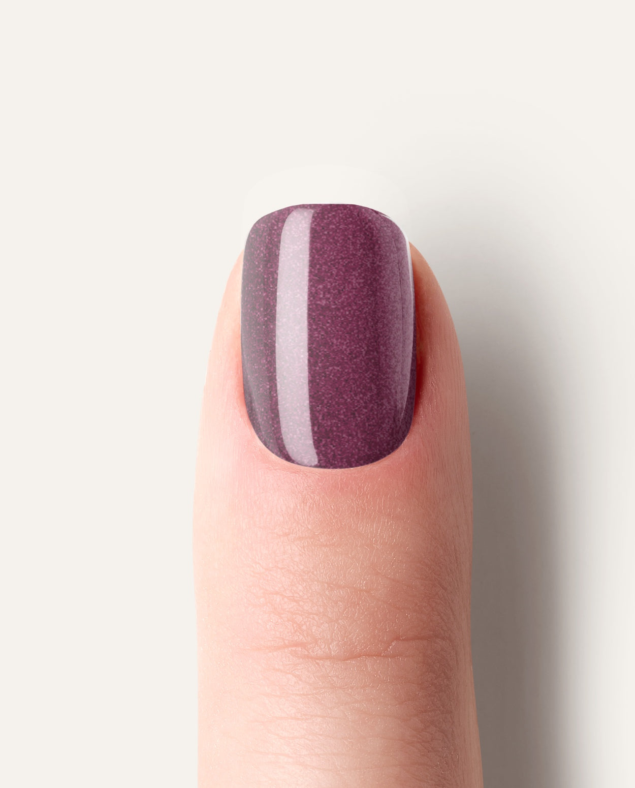 Samtbeere – elegante Beerenrot Nägel mit UV Gel Wraps, glänzend und edel.