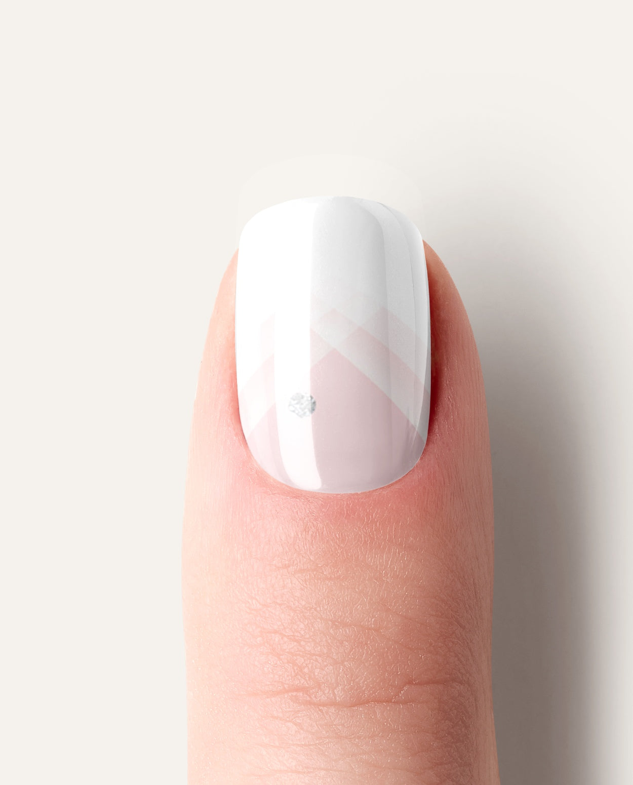 French Blossom – stilvolle Nägel in Rosé-Weiß mit UV Gel Wraps.