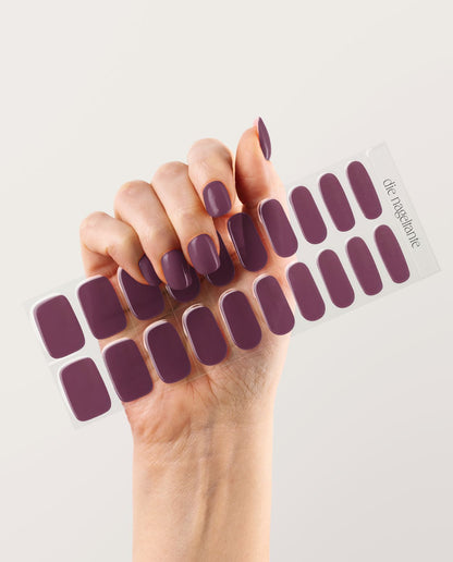 UV Gel Wraps Plum Gloss – Set mit 20 Wraps in verschiedenen Größen.