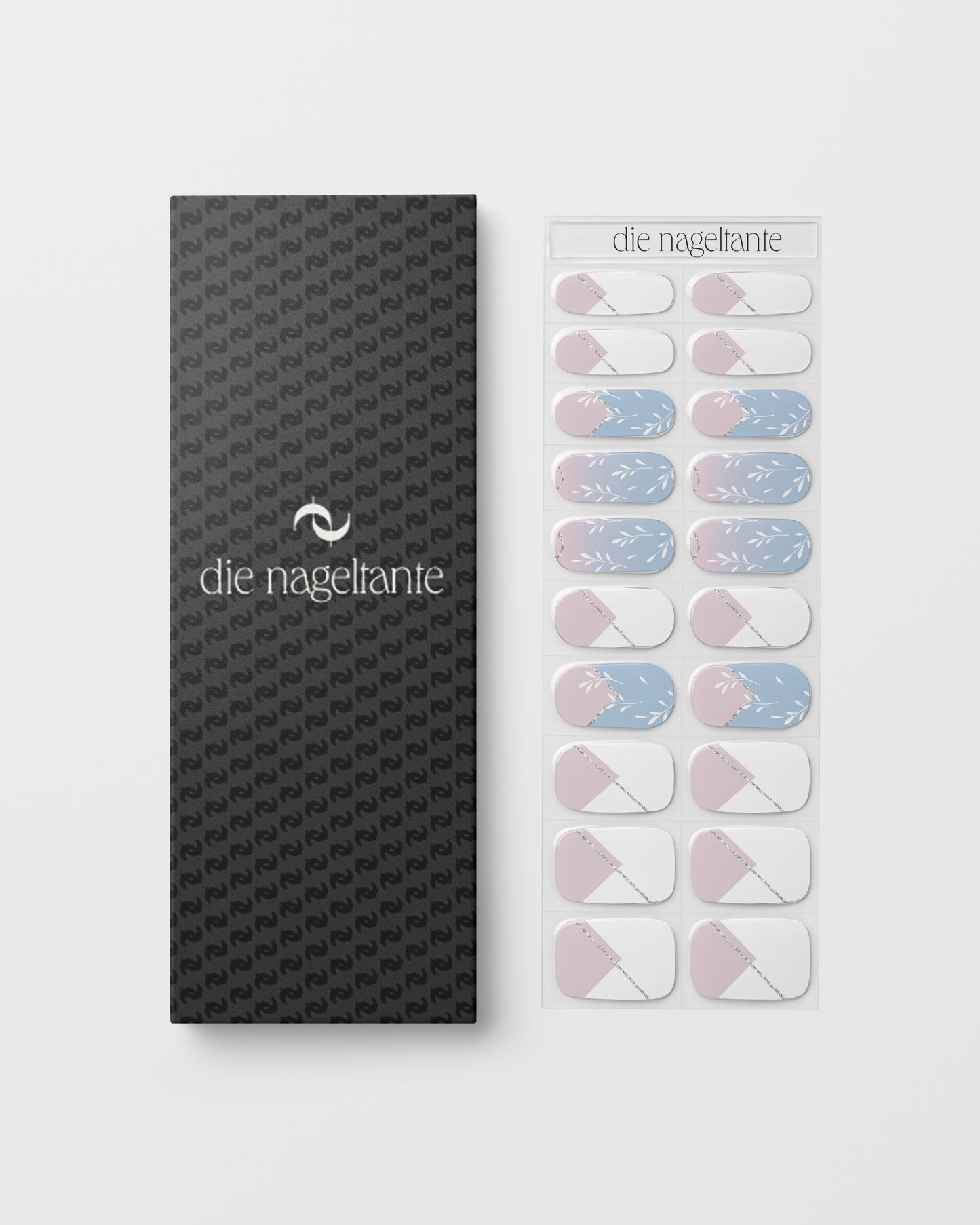 Detailaufnahme – moderner French Look mit feinen Blättermustern und geometrischen Linien in Weiß.
