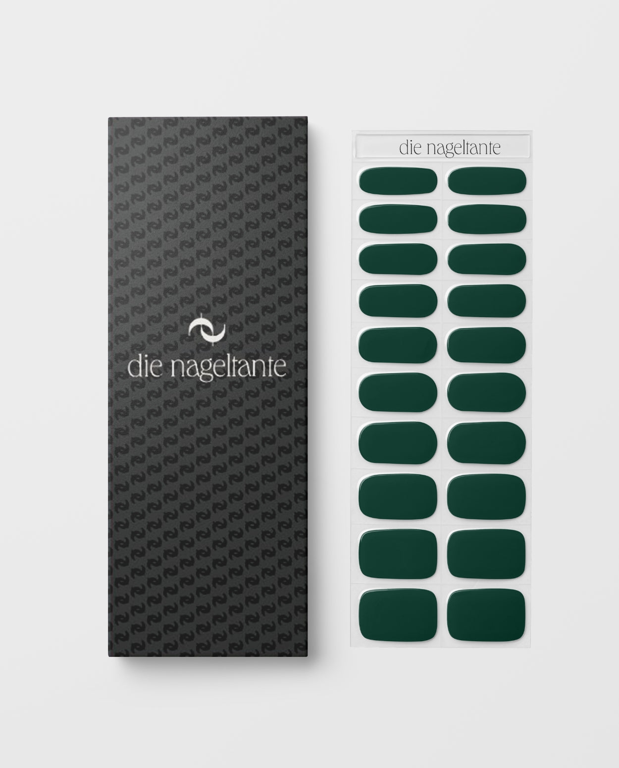 UV Gel Wraps Waldnebel – Verpackung und Nailwraps auf hellem Hintergrund.