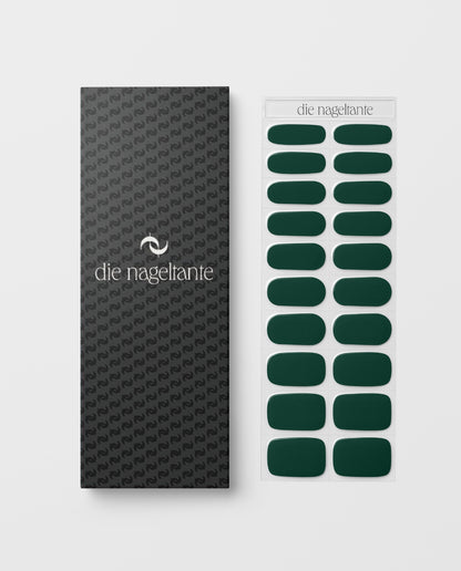 UV Gel Wraps Waldnebel – Verpackung und Nailwraps auf hellem Hintergrund.