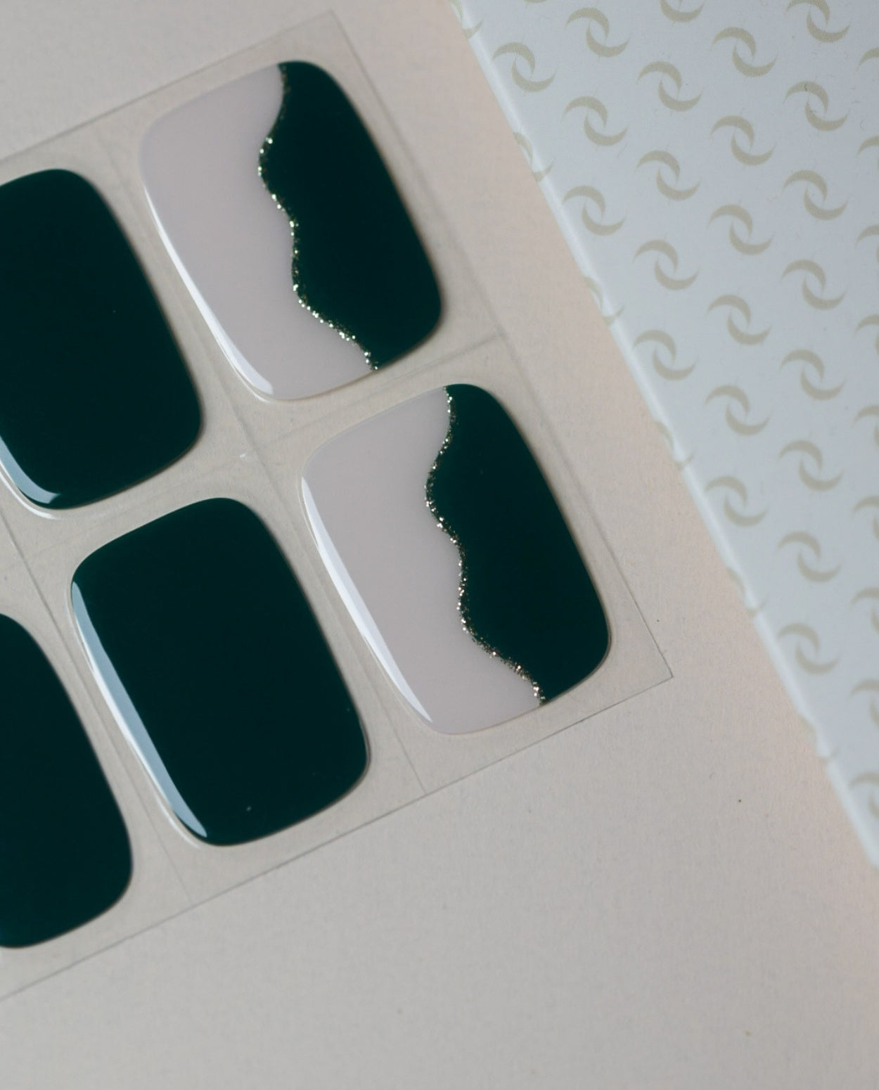 Emerald Queen – Nail Wraps in der Übersicht