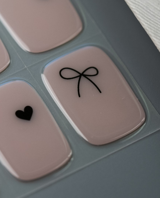 Produktbogen UV Gel Wraps Lost in Love – 20 semi-cured Wraps.