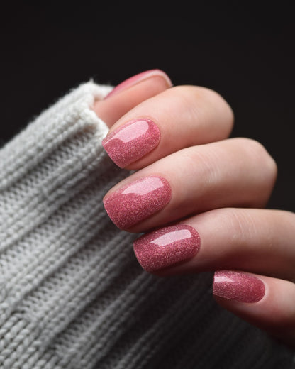 UV Gel Wraps Blush Cloud – zartes Blush-Rosé mit schimmerndem Cat-Eye-Effekt