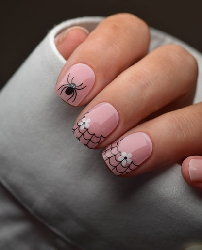UV Gel Wraps Spider Glam – rosy Nailwraps mit Glanz und Spinnen Halloween Design