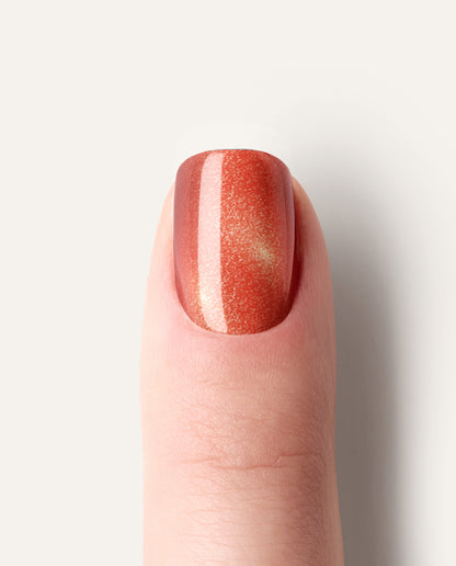 Mulled Wine – rote UV Gel Wraps mit feinem Schimmer-Effekt, perfekt für bis zu 3 Wochen Haltbarkeit.