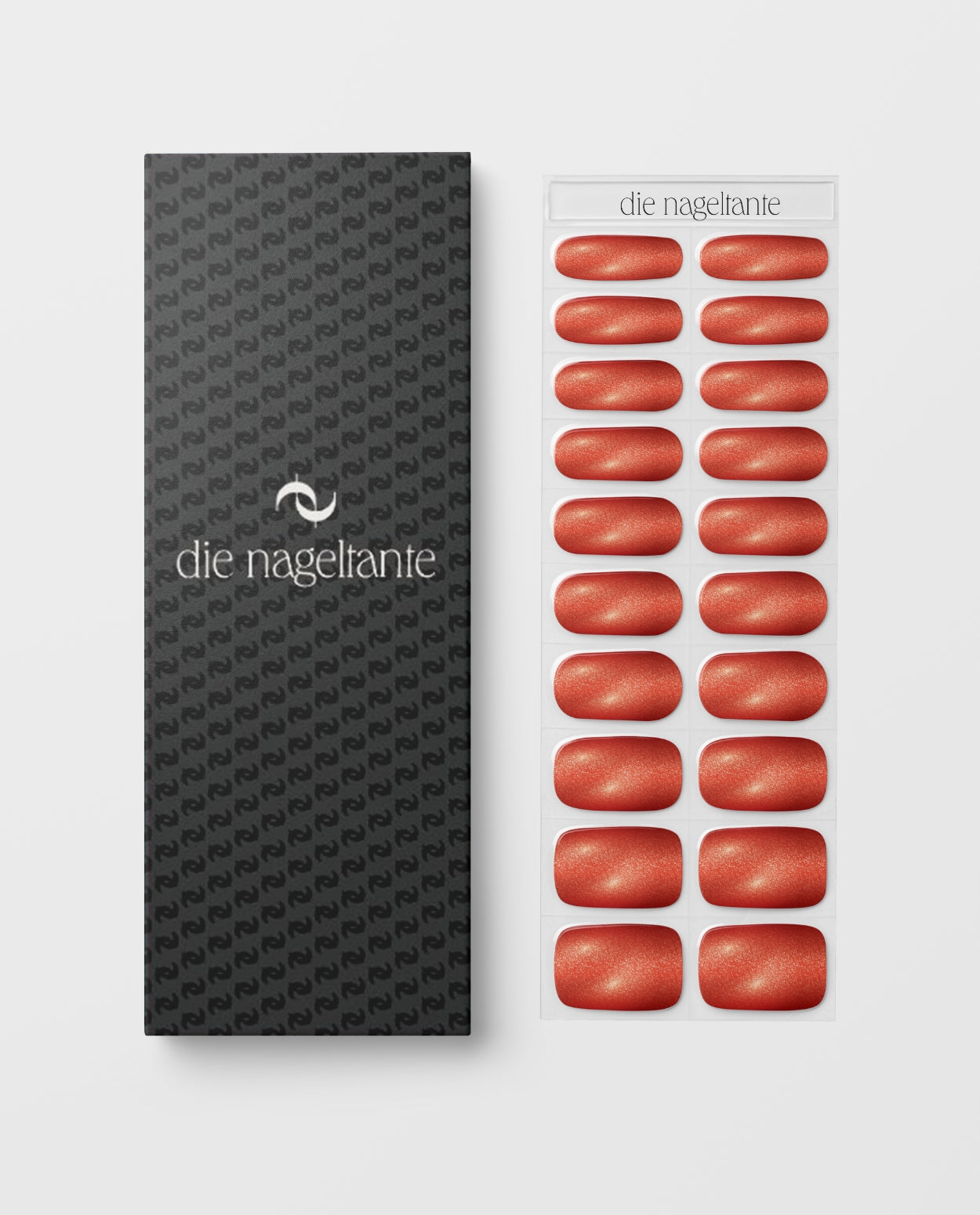 UV Gel Wraps Mulled Wine – Set in kräftigem Rot mit Schimmer.