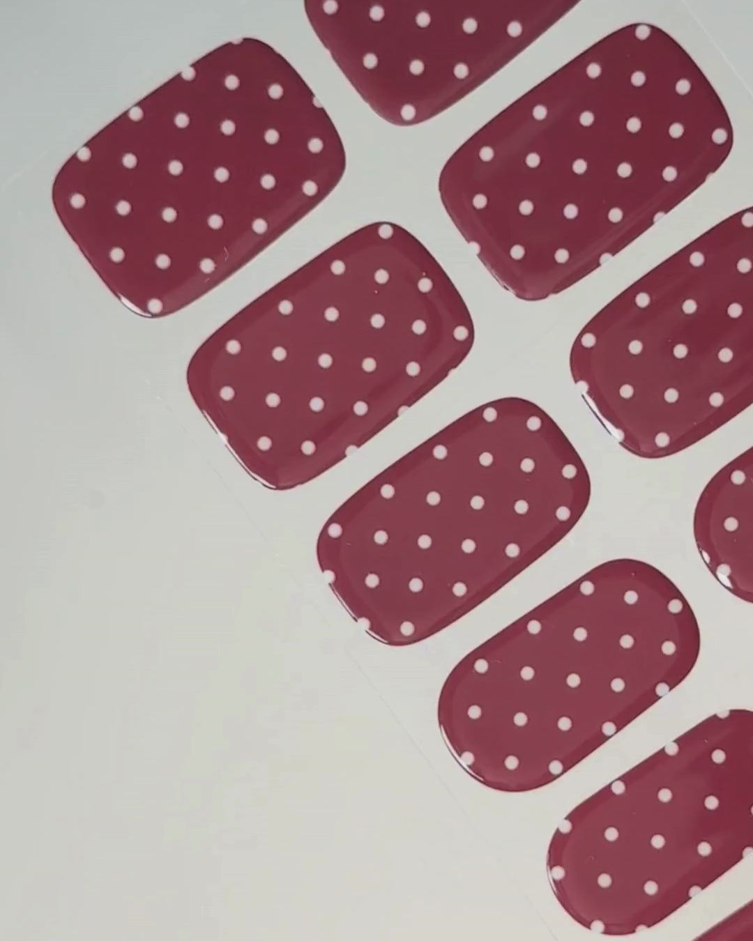 ruby-dots-uv-gel-wraps-anwendungsvideo
